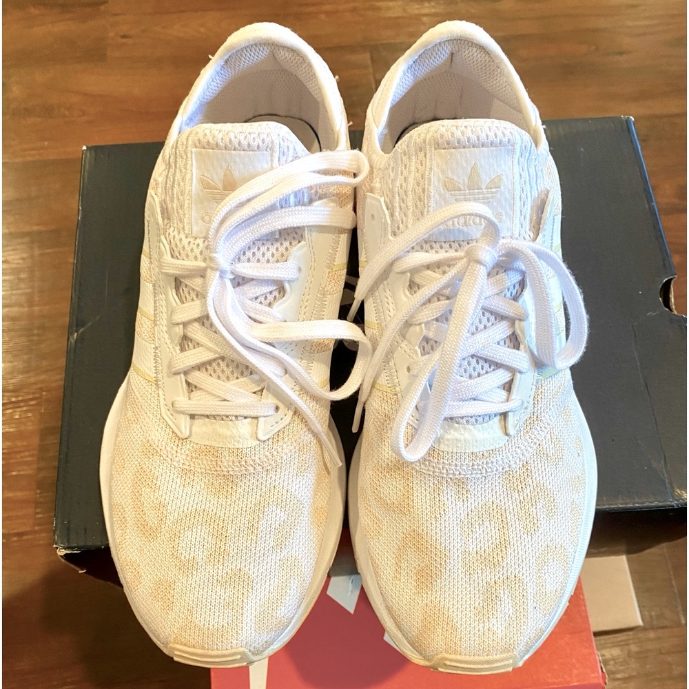 Ladies Adidas - Size 11